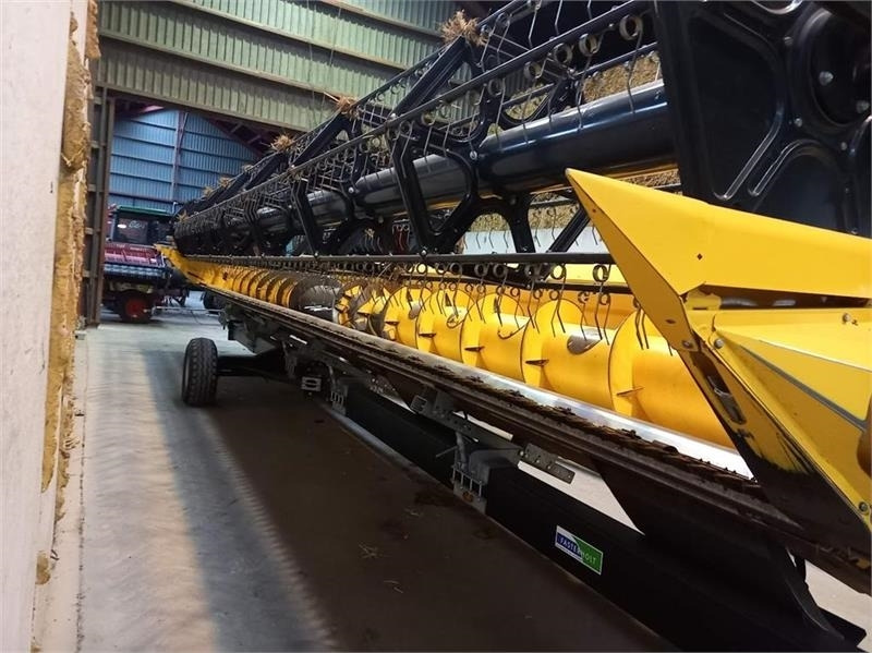 Biçerdöver New Holland CR9.80: fotoğraf 11