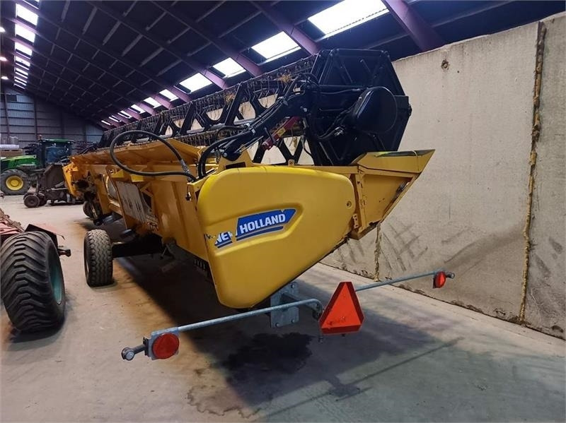 Biçerdöver New Holland CR9.80: fotoğraf 12