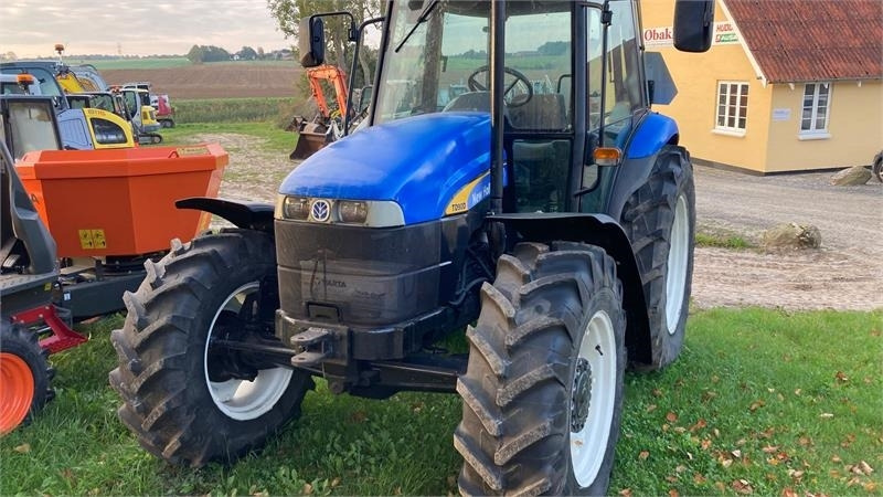 New Holland TD90D - Traktör: fotoğraf 2 New Holland TD90D - Traktör: fotoğraf 2