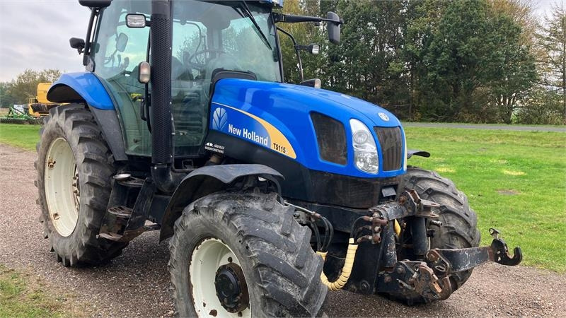 New Holland TS 115 A  - Traktör: fotoğraf 2 New Holland TS 115 A  - Traktör: fotoğraf 2