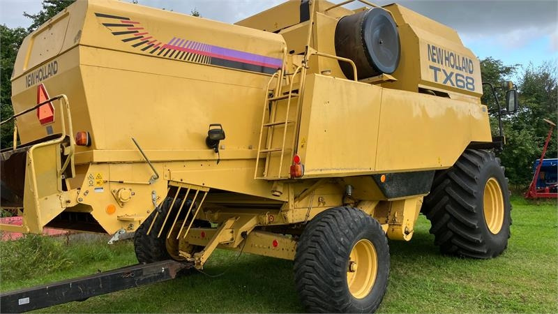New Holland TX68 FSH - Biçerdöver: fotoğraf 3 New Holland TX68 FSH - Biçerdöver: fotoğraf 3