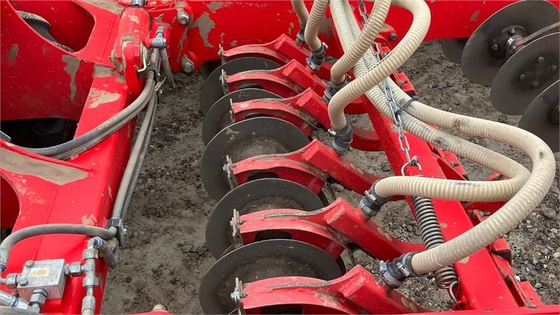 Pöttinger Terrasem C6 Fertilizer - Ekim makinesi: fotoğraf 5 Pöttinger Terrasem C6 Fertilizer - Ekim makinesi: fotoğraf 5
