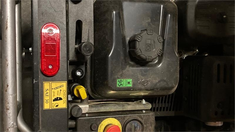 Çim biçme makinesi Timan RC-751 Kun 18 timer: fotoğraf 6