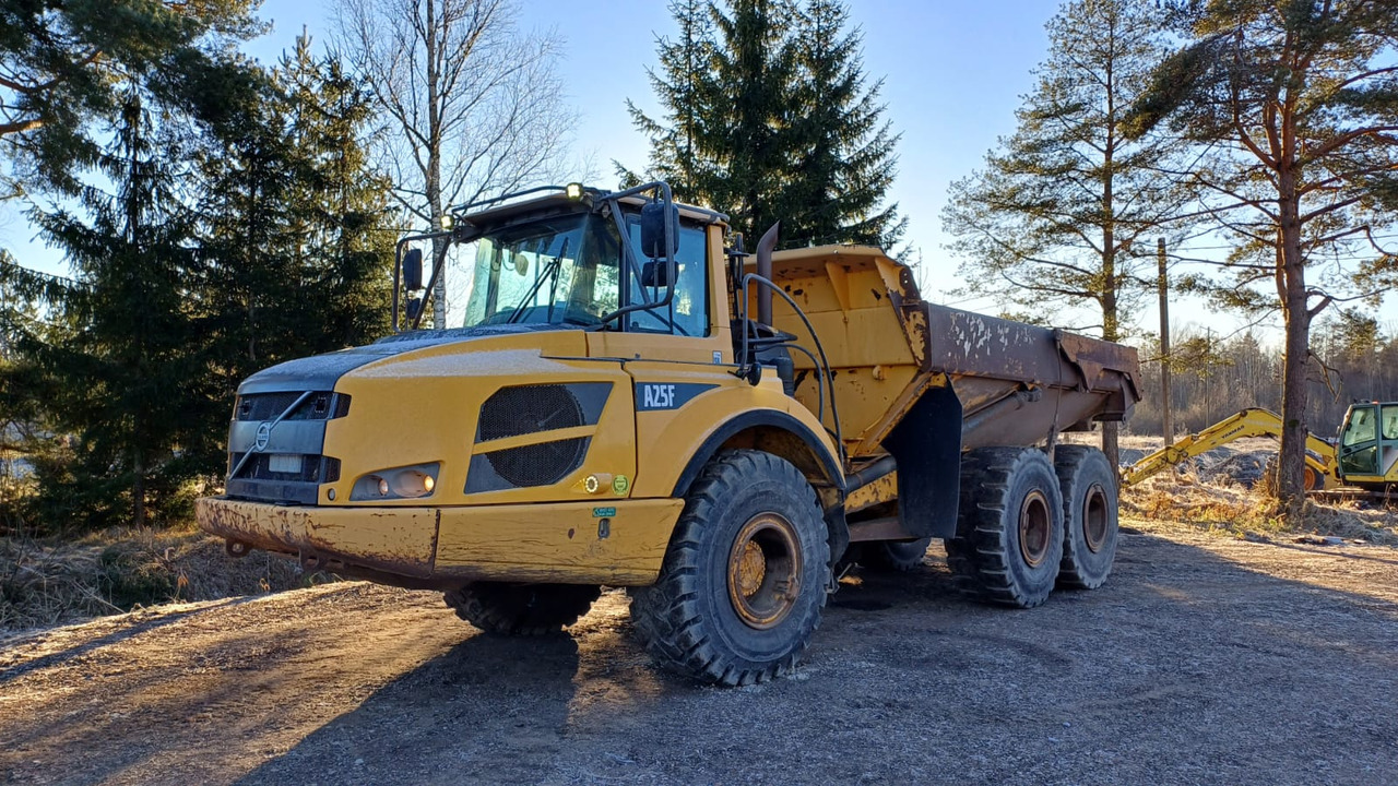 Volvo A25F - Belden kırma kaya kamyonu: fotoğraf 1 Volvo A25F - Belden kırma kaya kamyonu: fotoğraf 1