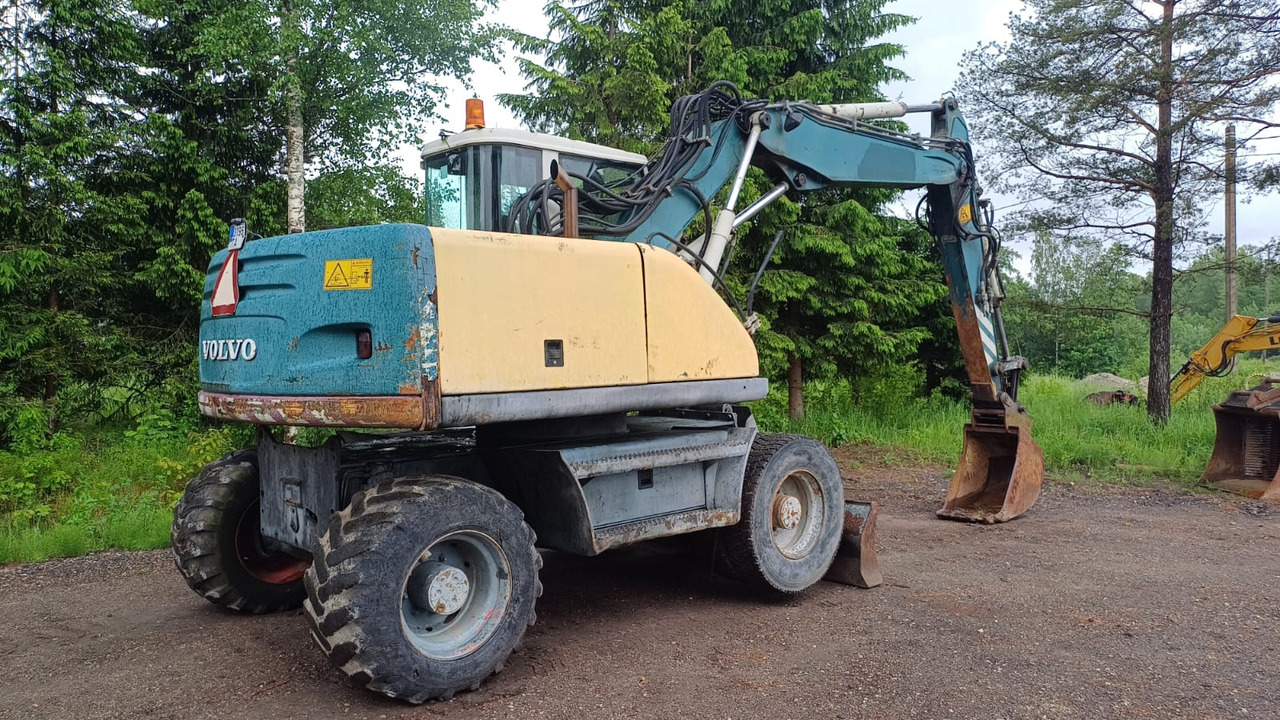 Volvo EW140 - Tekerlekli ekskavatör: fotoğraf 4 Volvo EW140 - Tekerlekli ekskavatör: fotoğraf 4