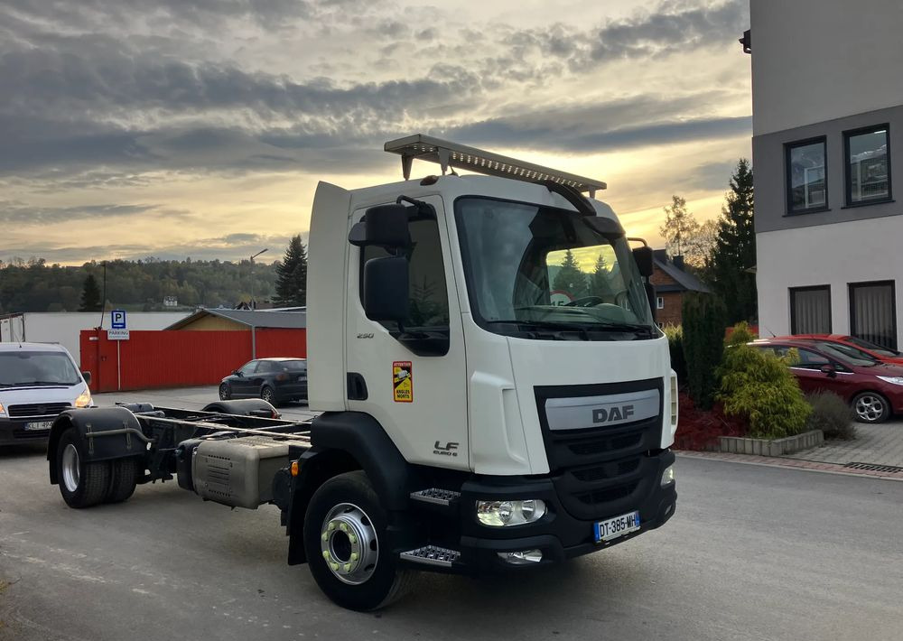 DAF Daf FL 16.250 euro 6 ramo do zabudowy - Şasi kamyon: fotoğraf 2 DAF Daf FL 16.250 euro 6 ramo do zabudowy - Şasi kamyon: fotoğraf 2
