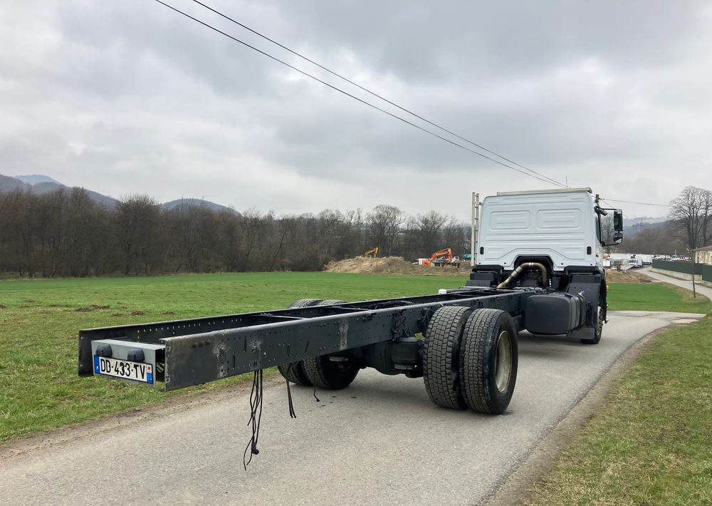 Mercedes-Benz Mercedes Axor 1829 Rama do zabudowy kiper beczka hakowiec laweta - Şasi kamyon: fotoğraf 4 Mercedes-Benz Mercedes Axor 1829 Rama do zabudowy kiper beczka hakowiec laweta - Şasi kamyon: fotoğraf 4