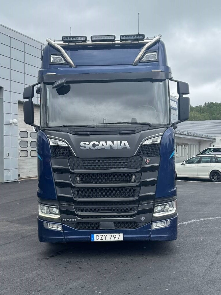 Scania S 580 6x2*4 Lastväxlare Hiab ink Flak - Kancalı yükleyici kamyon: fotoğraf 2 Scania S 580 6x2*4 Lastväxlare Hiab ink Flak - Kancalı yükleyici kamyon: fotoğraf 2