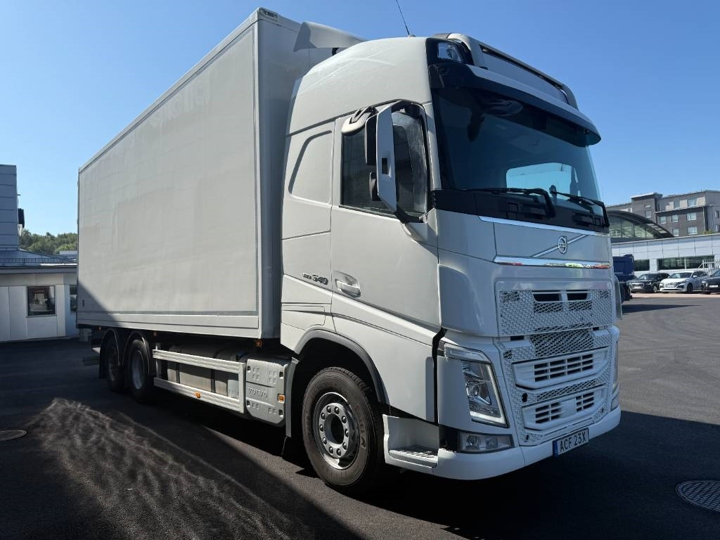 Volvo FH 540 6x2 - Kapalı kasa kamyon: fotoğraf 1 Volvo FH 540 6x2 - Kapalı kasa kamyon: fotoğraf 1