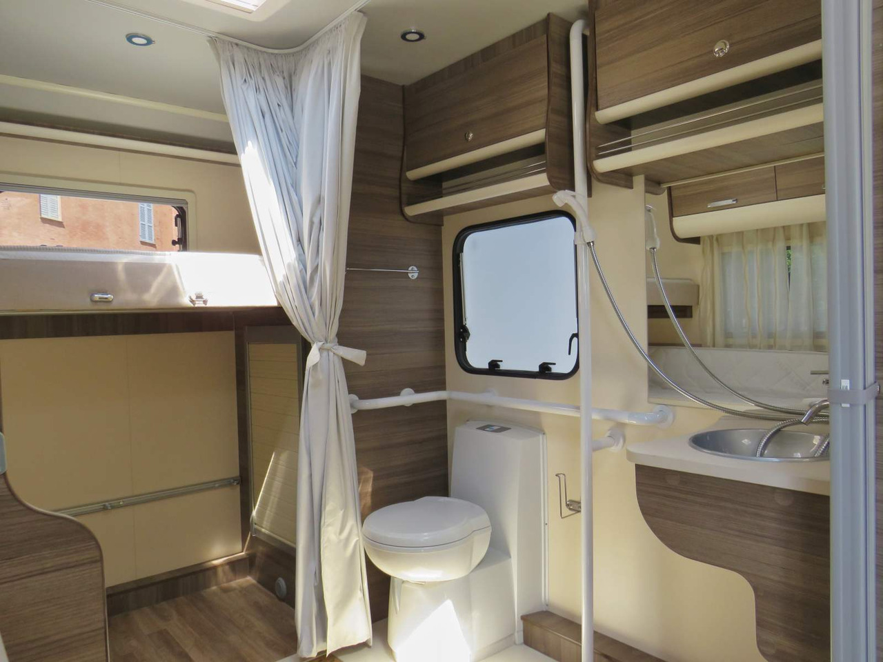Fiat Ducato - Karavan: fotoğraf 3 Fiat Ducato - Karavan: fotoğraf 3