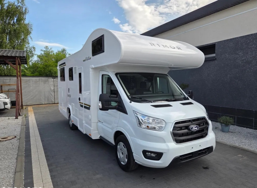 RIMOR Rimor KILIG 695 NEW Retrofitted 5-Passenger Winterized Camera Navigation - Camper van: fotoğraf 1 RIMOR Rimor KILIG 695 NEW Retrofitted 5-Passenger Winterized Camera Navigation - Camper van: fotoğraf 1