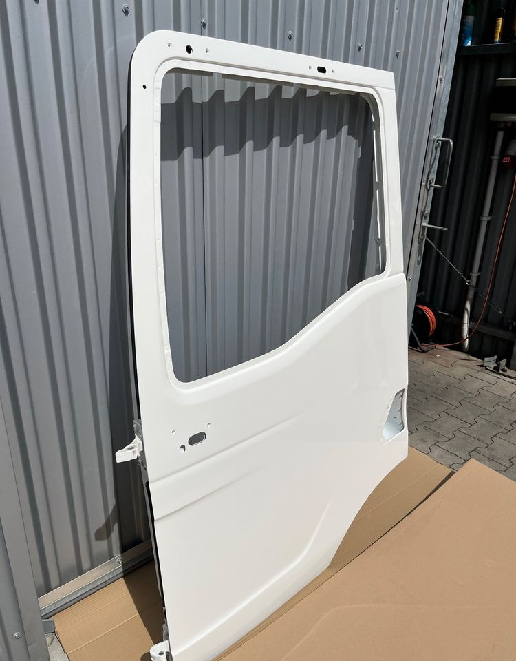 Drzwi lewe MAN TGS TG3 TGM TGL euro 6 drzwi kierowcy nowy model - Kapı ve yedek parça - Kamyon: fotoğraf 3 Drzwi lewe MAN TGS TG3 TGM TGL euro 6 drzwi kierowcy nowy model - Kapı ve yedek parça - Kamyon: fotoğraf 3