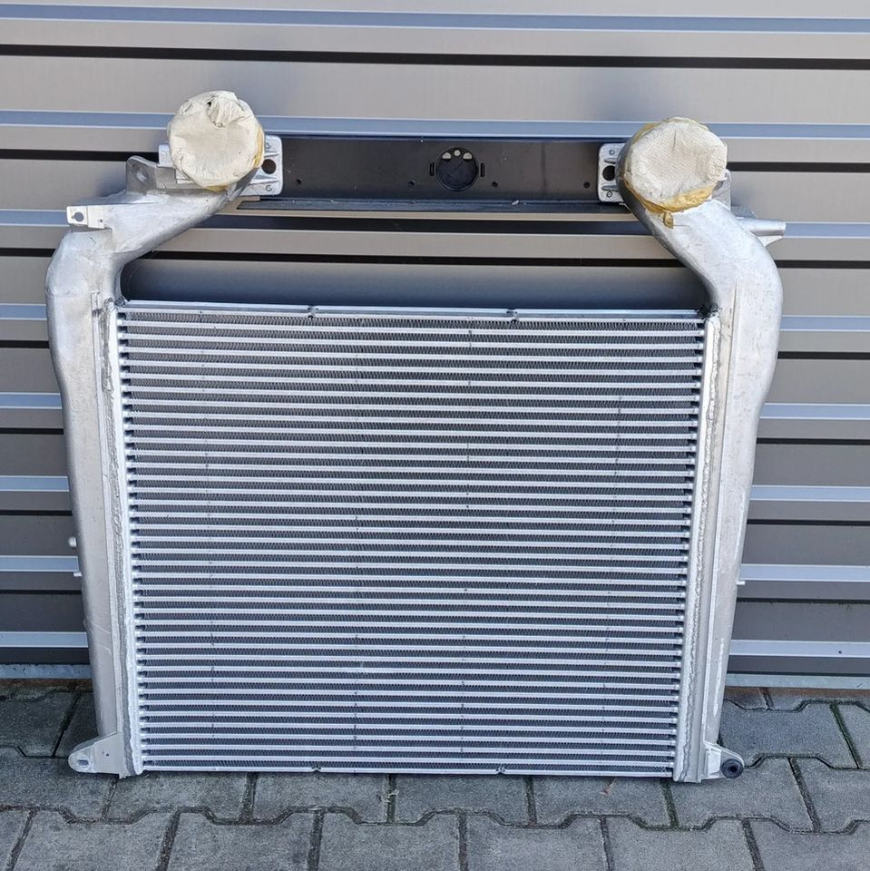 MAN TGS TG3 CHŁODNICA POWIETRZA INTERCOOLER NOWY - Soğutma sistemi: fotoğraf 1 MAN TGS TG3 CHŁODNICA POWIETRZA INTERCOOLER NOWY - Soğutma sistemi: fotoğraf 1