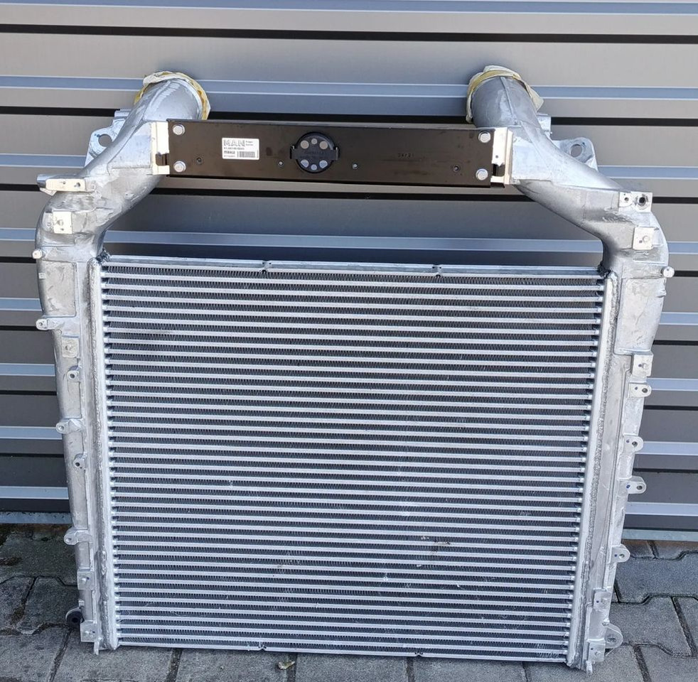 MAN TGS TG3 CHŁODNICA POWIETRZA INTERCOOLER NOWY - İnterkuler - Kamyon: fotoğraf 2 MAN TGS TG3 CHŁODNICA POWIETRZA INTERCOOLER NOWY - İnterkuler - Kamyon: fotoğraf 2