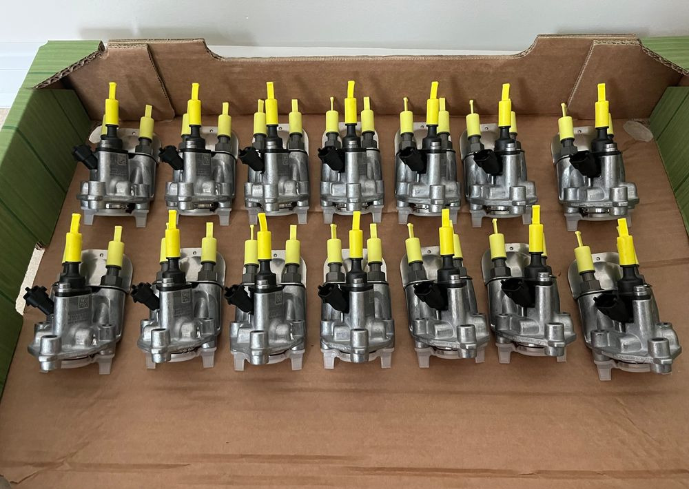 NOWY moduł dozujący Adblue Bosch 0444043073 wtrysk mocznika - AdBlue tankı - Tarım araçları: fotoğraf 1 NOWY moduł dozujący Adblue Bosch 0444043073 wtrysk mocznika - AdBlue tankı - Tarım araçları: fotoğraf 1