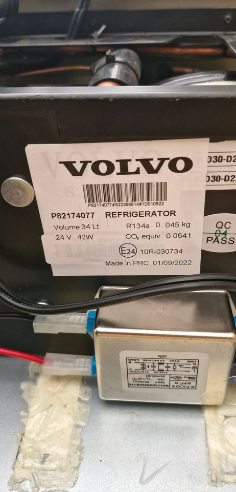 VOLVO FH4 FH5 LODÓWKA CHŁODZIARKA - Kabin ve iç mekan: fotoğraf 3 VOLVO FH4 FH5 LODÓWKA CHŁODZIARKA - Kabin ve iç mekan: fotoğraf 3