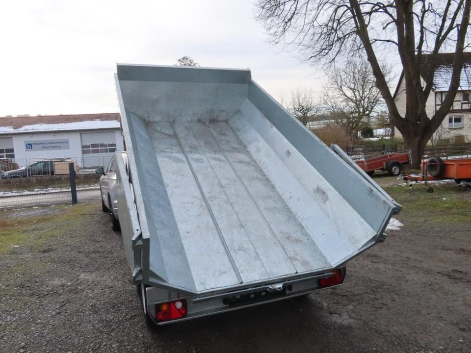 PKW Anhänger Kipper Muldenkipper Auffahrschienen 3,5t 100km/h - Damperli römork: fotoğraf 5 PKW Anhänger Kipper Muldenkipper Auffahrschienen 3,5t 100km/h - Damperli römork: fotoğraf 5