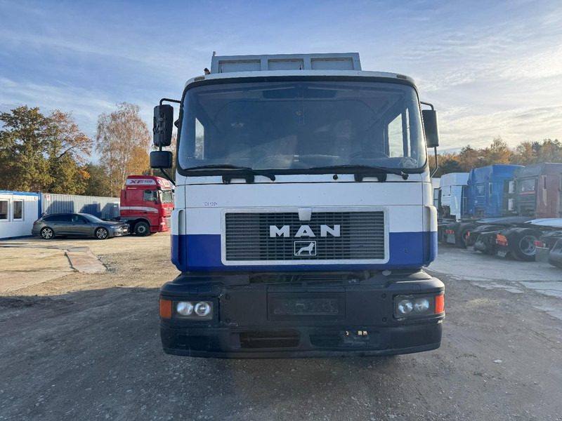 MAN 22.403 (MANUAL GEARBOX / 6 CYLINDER / 8 TIRES / 6X2) - Damperli kamyon: fotoğraf 2 MAN 22.403 (MANUAL GEARBOX / 6 CYLINDER / 8 TIRES / 6X2) - Damperli kamyon: fotoğraf 2