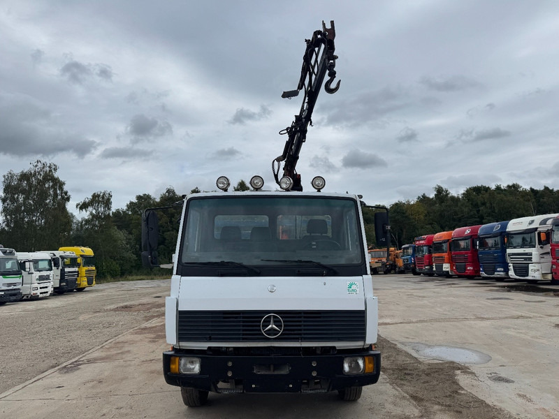 Mercedes-Benz SK 917 (STEEL SUSPENSION / PARLFINGER CRANE / AUXILIARY / 6 CYLINDER WITH MANUAL PUMP) - Damperli kamyon, Vinçli kamyon: fotoğraf 2 Mercedes-Benz SK 917 (STEEL SUSPENSION / PARLFINGER CRANE / AUXILIARY / 6 CYLINDER WITH MANUAL PUMP) - Damperli kamyon, Vinçli kamyon: fotoğraf 2