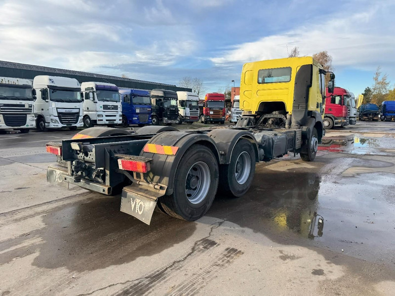 Renault Kerax 420 (GRAND PONT / SUSPENSION LAMES / BOITE MANUELLE / PARFAIT ETAT !!!) - Şasi kamyon: fotoğraf 5 Renault Kerax 420 (GRAND PONT / SUSPENSION LAMES / BOITE MANUELLE / PARFAIT ETAT !!!) - Şasi kamyon: fotoğraf 5