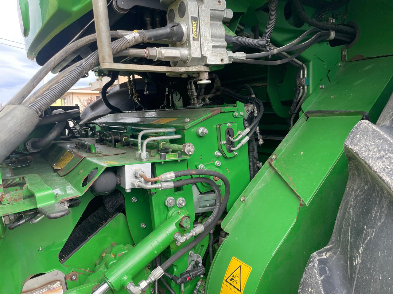 JOHN DEERE TRINCIA 9900i - Silaj makinesi: fotoğraf 4 JOHN DEERE TRINCIA 9900i - Silaj makinesi: fotoğraf 4