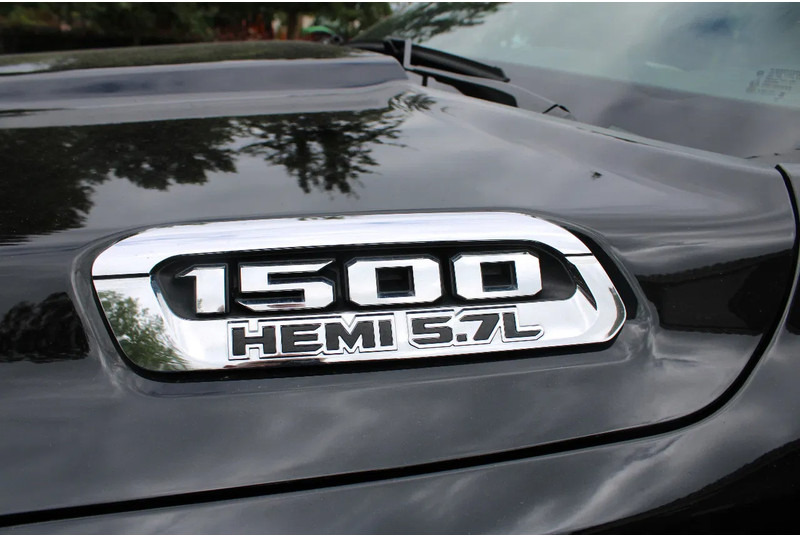 Yeni Binek araba Dodge Ram Pick Up 1500 V8 Bighorn: fotoğraf 11