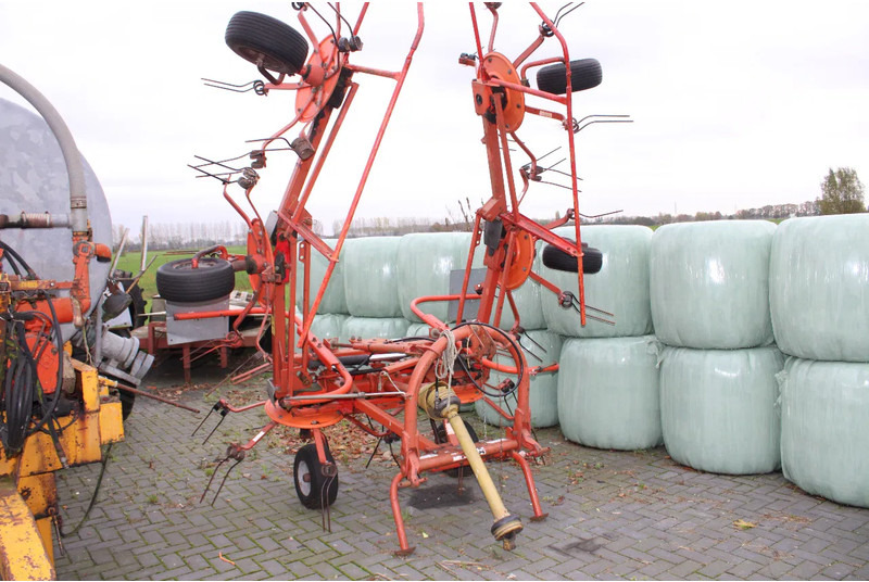 Fella 680 en diverse machines - Ot toplama tırmığı: fotoğraf 1 Fella 680 en diverse machines - Ot toplama tırmığı: fotoğraf 1