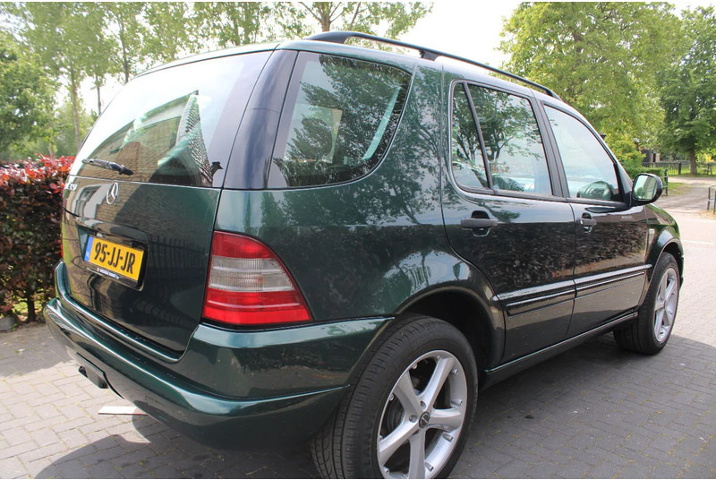 Mercedes-Benz M-Klasse ML 320 - SUV: fotoğraf 4 Mercedes-Benz M-Klasse ML 320 - SUV: fotoğraf 4