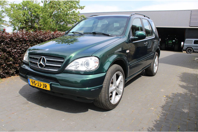 Mercedes-Benz M-Klasse ML 320 - SUV: fotoğraf 5 Mercedes-Benz M-Klasse ML 320 - SUV: fotoğraf 5