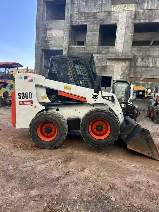 100%Ready Bobcat S300 Well Sold Most Famous Brand High Quality Bobcat S300 Skid Steer Loader for Sale - Mini yükleyici: fotoğraf 2 100%Ready Bobcat S300 Well Sold Most Famous Brand High Quality Bobcat S300 Skid Steer Loader for Sale - Mini yükleyici: fotoğraf 2