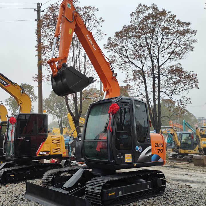 90% New HITACHI ZX70 Used Excavator Mining Construction Excavators, Strong Power, Low Price, and Very Good Quality - Ekskavatör: fotoğraf 1 90% New HITACHI ZX70 Used Excavator Mining Construction Excavators, Strong Power, Low Price, and Very Good Quality - Ekskavatör: fotoğraf 1