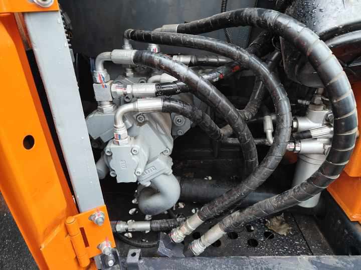 90% New HITACHI ZX70 Used Excavator Mining Construction Excavators, Strong Power, Low Price, and Very Good Quality - Ekskavatör: fotoğraf 4 90% New HITACHI ZX70 Used Excavator Mining Construction Excavators, Strong Power, Low Price, and Very Good Quality - Ekskavatör: fotoğraf 4