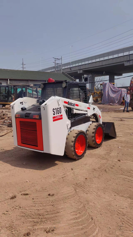 BOBCAT s160 - Mini yükleyici: fotoğraf 1 BOBCAT s160 - Mini yükleyici: fotoğraf 1