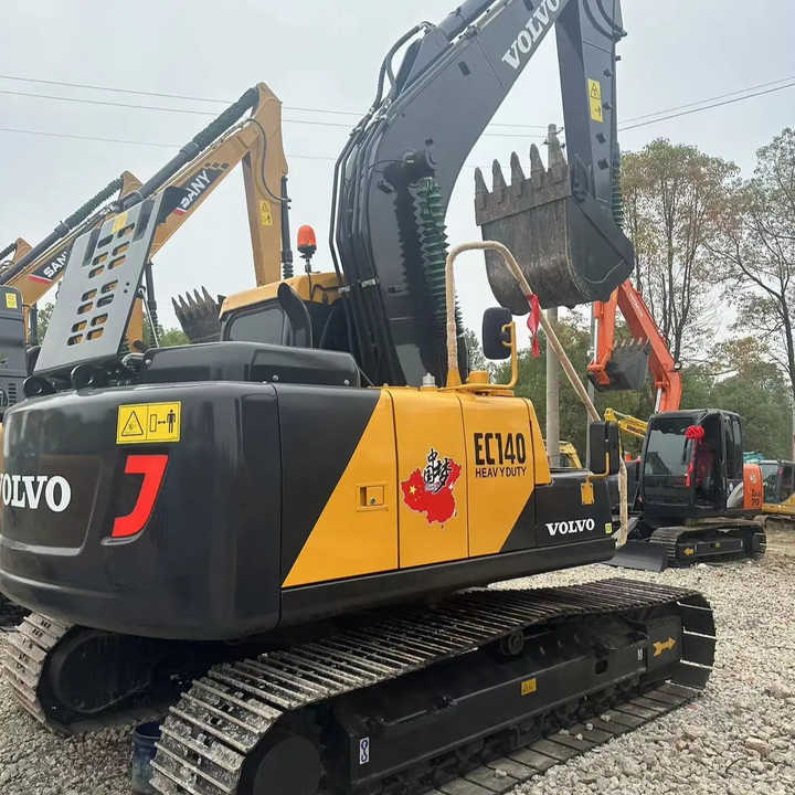 China Brand Used VOLVO EC140 Mini Excavator 6ton Crawler Earth Digger Machine for Sale - Paletli ekskavatör: fotoğraf 1 China Brand Used VOLVO EC140 Mini Excavator 6ton Crawler Earth Digger Machine for Sale - Paletli ekskavatör: fotoğraf 1