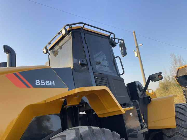 China Famous Brand LiuGong Medium-sized Wheel Loader LiuGong 856N Loader for Earthmoving, Mining, Construction for Sale - Tekerlekli yükleyici: fotoğraf 4 China Famous Brand LiuGong Medium-sized Wheel Loader LiuGong 856N Loader for Earthmoving, Mining, Construction for Sale - Tekerlekli yükleyici: fotoğraf 4