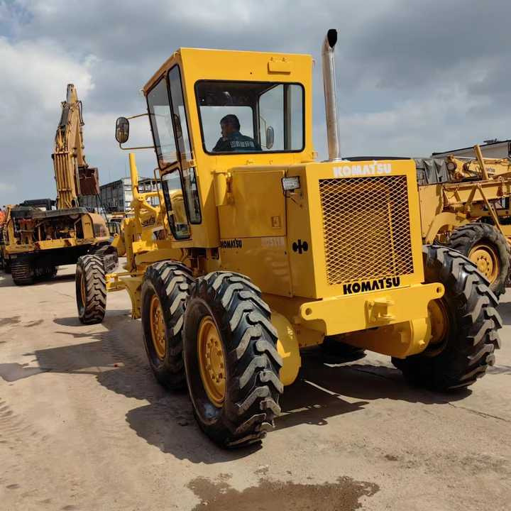 Japan Komatsu GD511 Motor Grader Cheap Price Komatsu Road Grader GD511 Good Condition in China - Greyder: fotoğraf 5 Japan Komatsu GD511 Motor Grader Cheap Price Komatsu Road Grader GD511 Good Condition in China - Greyder: fotoğraf 5