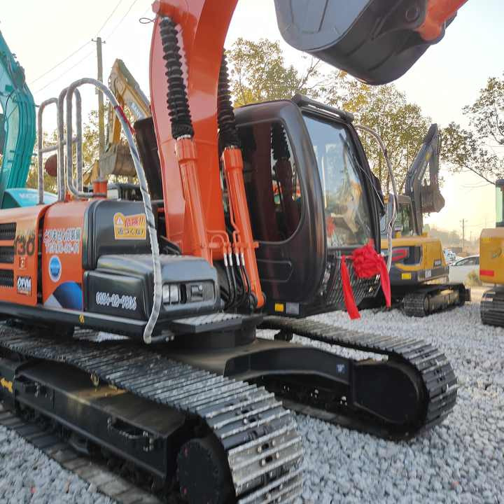 Japan Original Hitachi ZX130 Crawler Excavator Perfect for Various Projects Available Used Excavators for Sale - Paletli ekskavatör: fotoğraf 2 Japan Original Hitachi ZX130 Crawler Excavator Perfect for Various Projects Available Used Excavators for Sale - Paletli ekskavatör: fotoğraf 2