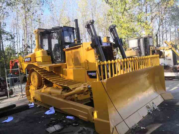Second Hand Caterpillar CAT D7H D7G D7R Bulldozer, Used CAT D7H Japan Import in Good Condition - Buldozer: fotoğraf 5 Second Hand Caterpillar CAT D7H D7G D7R Bulldozer, Used CAT D7H Japan Import in Good Condition - Buldozer: fotoğraf 5