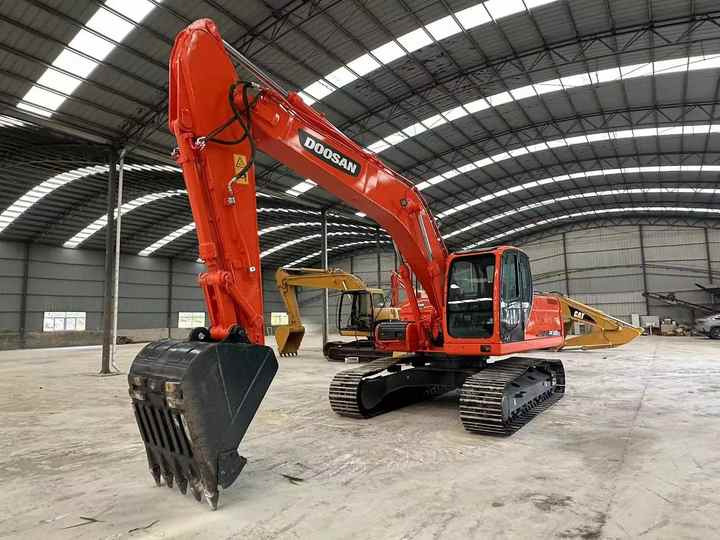 Used Digger Doosan DX225LC-9T Construction Machinery Construction Digger Used Doosan DX225LC-9T Cheap Excavator - Paletli ekskavatör: fotoğraf 3 Used Digger Doosan DX225LC-9T Construction Machinery Construction Digger Used Doosan DX225LC-9T Cheap Excavator - Paletli ekskavatör: fotoğraf 3