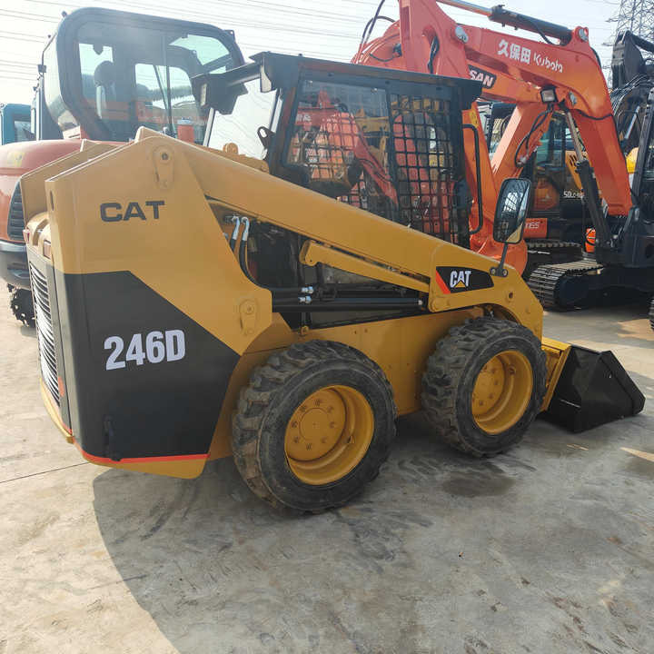 Used Front Loader Tractor CAT 246D Skid Steer Loader / Used Cat 226B 246C 246d Mini Skid Steer Loader in Stock - Mini yükleyici: fotoğraf 1 Used Front Loader Tractor CAT 246D Skid Steer Loader / Used Cat 226B 246C 246d Mini Skid Steer Loader in Stock - Mini yükleyici: fotoğraf 1