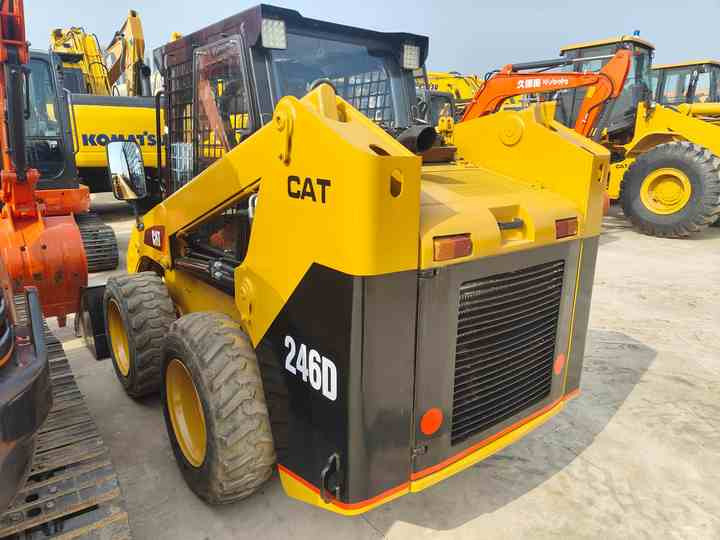Used Front Loader Tractor CAT 246D Skid Steer Loader / Used Cat 226B 246C 246d Mini Skid Steer Loader in Stock - Mini yükleyici: fotoğraf 5 Used Front Loader Tractor CAT 246D Skid Steer Loader / Used Cat 226B 246C 246d Mini Skid Steer Loader in Stock - Mini yükleyici: fotoğraf 5