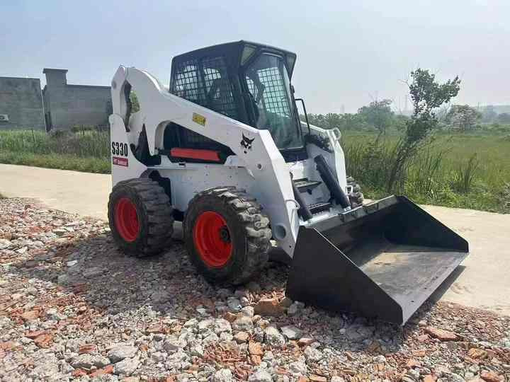 Used Heavy Construction Equipment bobcat S330 Second Hand Skid Steers Used Machine Hot Sale - Mini yükleyici: fotoğraf 2 Used Heavy Construction Equipment bobcat S330 Second Hand Skid Steers Used Machine Hot Sale - Mini yükleyici: fotoğraf 2