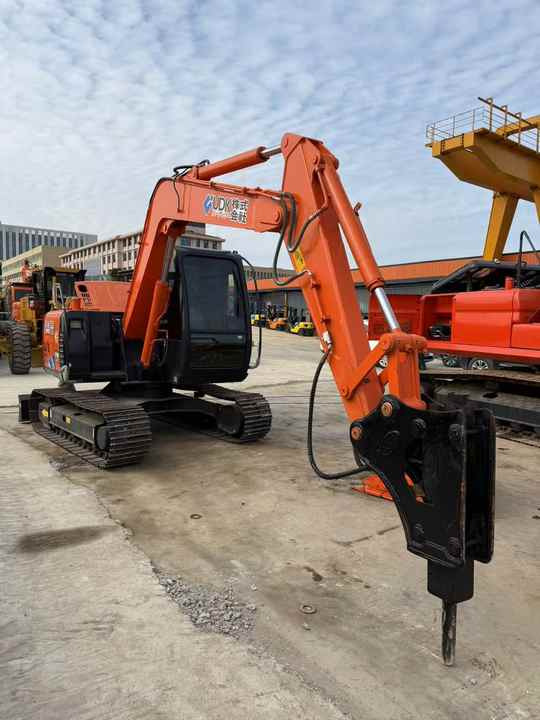 Used Hitachi Earth Moving Machine Zaxis70 Second Hand Small Size Mini Diggers Used Hitachi Mini Excavators Zx55 Zx50 Zx60 Zx70 - Ekskavatör: fotoğraf 2 Used Hitachi Earth Moving Machine Zaxis70 Second Hand Small Size Mini Diggers Used Hitachi Mini Excavators Zx55 Zx50 Zx60 Zx70 - Ekskavatör: fotoğraf 2