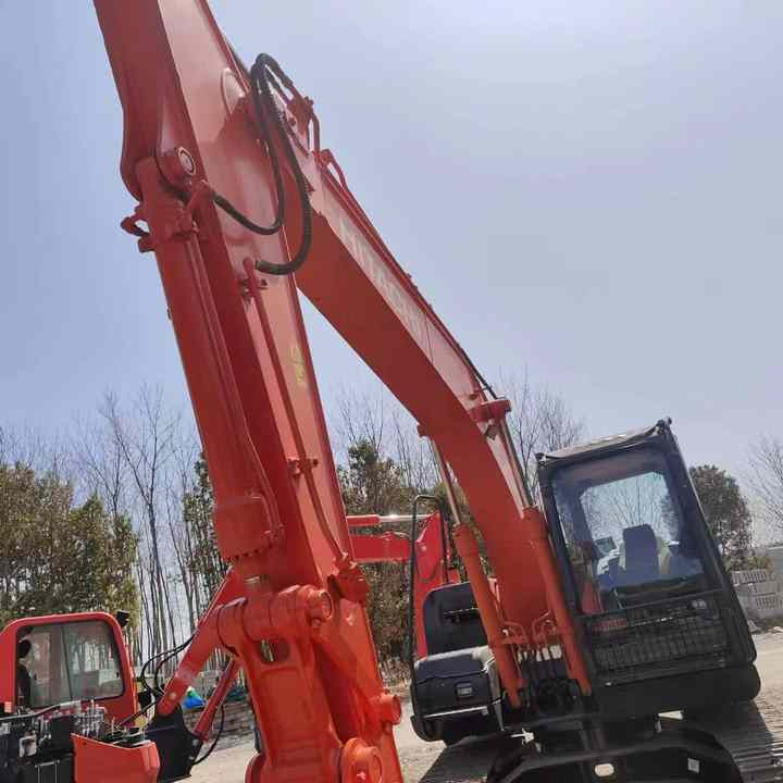 Used Hitachi ZX130 Excavator Japan Made Hitachi Used Excavator Zx120 Zx130 for Sale - Ekskavatör: fotoğraf 4 Used Hitachi ZX130 Excavator Japan Made Hitachi Used Excavator Zx120 Zx130 for Sale - Ekskavatör: fotoğraf 4