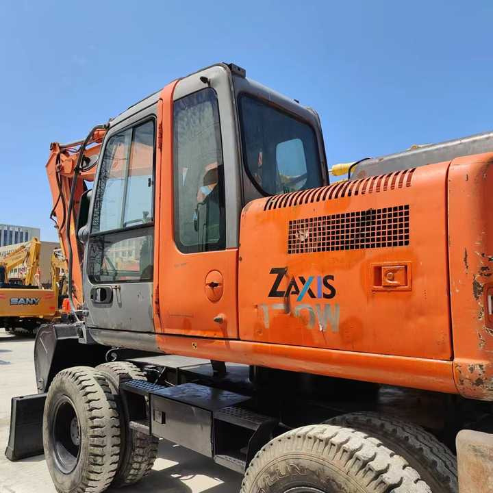 Used Japan Original Brand Hitachi Zx 130w Wheel Excavator Hitachi Zx120 130 200 Excavator for Sale - Ekskavatör: fotoğraf 3 Used Japan Original Brand Hitachi Zx 130w Wheel Excavator Hitachi Zx120 130 200 Excavator for Sale - Ekskavatör: fotoğraf 3