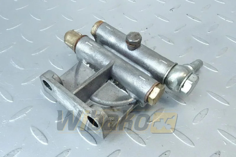 Cummins 3321305 - Yakıt filtresi - İş makinaları: fotoğraf 1 Cummins 3321305 - Yakıt filtresi - İş makinaları: fotoğraf 1