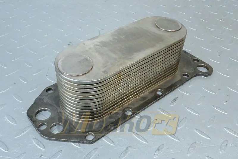 Cummins 3974815 - Yağ soğutucusu - İş makinaları: fotoğraf 1 Cummins 3974815 - Yağ soğutucusu - İş makinaları: fotoğraf 1