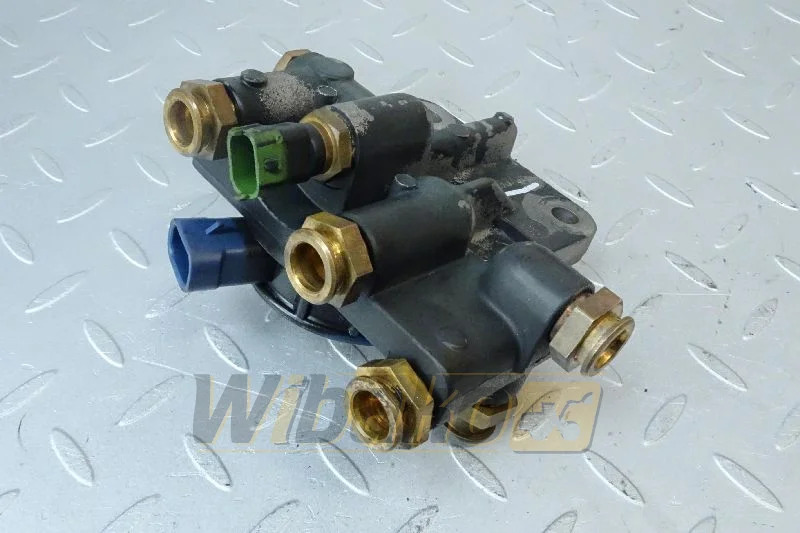 Cummins 4898756 - Yakıt filtresi - İş makinaları: fotoğraf 1 Cummins 4898756 - Yakıt filtresi - İş makinaları: fotoğraf 1