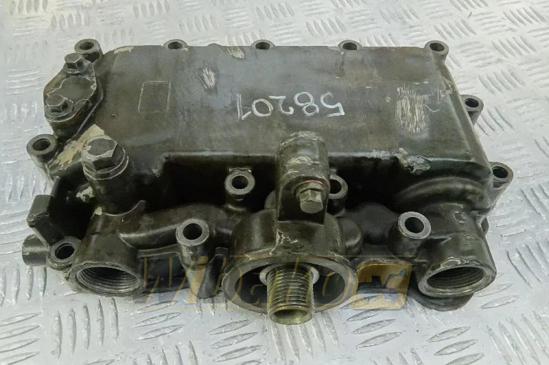 Deutz 04516135 - Yağ soğutucusu - İş makinaları: fotoğraf 1 Deutz 04516135 - Yağ soğutucusu - İş makinaları: fotoğraf 1