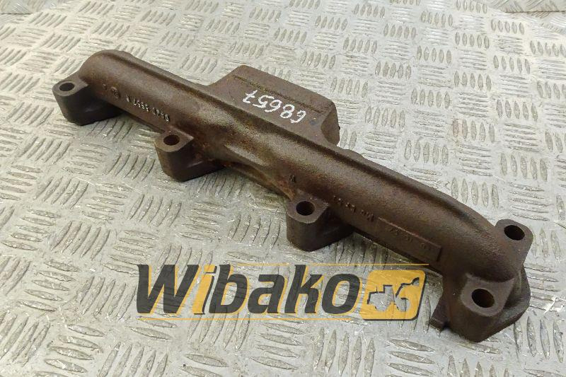 Exhaust manifold for engine Deutz BF4M1013 04205957R - Egzoz manifoldu - İş makinaları: fotoğraf 1 Exhaust manifold for engine Deutz BF4M1013 04205957R - Egzoz manifoldu - İş makinaları: fotoğraf 1